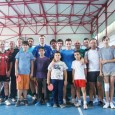 Sâmbãtã, în sala de sport a Colegiului “Gheorghe Ţiţeica” a avut loc un meci amical de tenis de masã, între Clubul Sportiv Nef din Drobeta Turnu Severin şi o echipã...