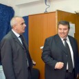 PC nu-şi bate capul de nicio culoare    În vreme ce liberalii (cu care au fost pretini) sau democrat-liberalii mai mişcã în front, cum se zice – ca sã nu-i...
