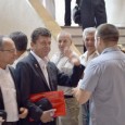 Sucã, nea Sârbulescu cherzãtoru de sãrviciu, blondele lu nea Coifan şi blatu dintre nea Duicu şi partidu de televizor Mã nepoate, io cred cã unii nu mai au mult şi trebe sã sã retragã. Ori sã sã retragã pãnã nu ie prea târzâu, ori trebuie sã mai dea cu...