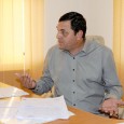 În data de 11 aprilie 2012, Primãria comunei Dârvari, prin primarul Ologu Vasilicã, încheia un contract cu firma SC TAIANA CONS SRL, din aleea Nuferilor nr.2, reprezentatã de domnul Gonciulea...
