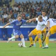 Revenitã pe Stadionul „Municipal”, dupã cele douã etape de pribegie la Roşiorii de Vede, FC Universitatea Craiova n-a reuşit decât o remizã albã cu ASA Târgu Mureş. Oltenii au controlat...