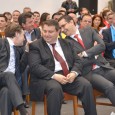 Situaţia e destul de clarã pentru toatã lumea, în ceea ce priveşte soarta Uniunii Social Liberale. Singurul lucru care o mai ţine în viaţã este doar calculul politic referitor la...