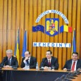Întrebarea cheie este cine îi trage de câteva luni în ţeapã pe baroni? Este clar cã serviciile nu au cum sã doarmã şi lucreazã necontenit la lucrarea „România curatã”. Chiar...