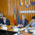 Sucã, reevaluarea lu nea Duicu, nea Gherghe şi paranghelia di la cimitir şi viceprimarii cu ascuţitori degeaba Mã fraţilor, mã mehedinţenii mei cetitori de Obiectiv, trecu o sãptãmânã fãrã sã vã întâlnesc şi nu avusei stare. Pã mã luã aşa, cu nãduf, cã nu ciocnirãm ouã, nici...