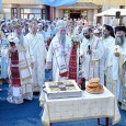 Câteva sute de credincioşi au luat parte sâmbãtã, 25 iulie, la bucuria duhovniceascã prilejuitã de hramul mãnãstirii “Sfânta Ana” din Orşova. Slujba praznicalã a fost sãvãrşitã de Înaltpreasfinţitul Acad. Dr....