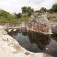 Împãratul Traian ridica în urmã cu 2000 de ani podul de la Drobeta, una cele mai grandioase construcţii de acest gen din întreaga antichitate, în numai doi ani. Acum, ruinele...