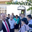 Pe principiul rostogolirii problemelor s-a amânat tot timpul tranşarea unor probleme vitale pentru România. Un exemplu în acest sens ar fi şi începerea anului şcolar cu unitãţi de învãţãmânt neautorizate....