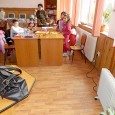 Elevii şi copiii suferã de frig în şcoli şi grãdiniţe la Drobeta Turnu Severin Elevii din Drobeta Turnu Severin suportã cu greu temperaturile scãzute din sãlile de curs. În unele sãli, în special la clasele primare, pãrinţii au pus mânã de la mânã şi...