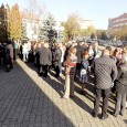 Sucã, nea Gigi şi biru cu fugiţii, nea Sibinescu curajosu’ şi nea Orbanu’ lu nea Stanişoarã ãl mic Mã fraţilor, mã mehedinţenii mei, cicã începurã sã încarce instalaţiile de la termoficare, prilej pentru nea primarele sã sarã în sus de bucurie cã poate mai trece şi iarna asta,...