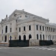 Dupã şase ani de reabilitare cu fonduri europene, Palatul Cultural Teodor Costescu, clãdire emblematicã a municipiului Drobeta Turnu Severin, a fost transformat într-o clãdire chicioasã, de prost gust.    În anul...