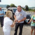 Nea Bãlu şi şleahta de analfabeţi, nea Popescu binefãcãtoru di la Orşova, nea Cîrjan şi proiectele alandala, şi nea Gherghe şi muzeul din pãdure Mã fraţilor, al bãtrân al lu al bãtrân avea o vorbã: cine sã aseamãnã, sã adunã. Da probabil o ştiţi şi dumnevoastrã, numai cã e bine sã ne-o aducem...