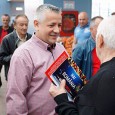 Marius Screciu, susţinut de persoane publice şi de oameni simpli Marius Screciu, candidatul Partidului Social Democrat la funcţia de primar al municipiului Drobeta Turnu Severin este susţinut în campania sa atât de oameni simpli, elevi, studenţi, muncitori, antreprenori, cât...