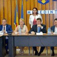 Noua conducere politicã a Consiliului Judeţean Mehedinţi La sfârşitul sãptãmânii trecute a avut loc constituirea noului Consiliu Judeţean Mehedinţi. Cum era de aşteptat, nu a existat nicio surprizã. Se ştia dinainte cine vor fi persoanele din conducerea...