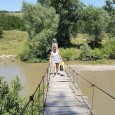 Coşmarul locuitorilor satului Menţii din Faţã Sãtenii din satul Menţii din Faţã, o aşezare la aproximativ 7 km de oraşul Strehaia, trãiesc de ani buni un adevãrat coşmar. Este vorba despre puntea care leagã satul...