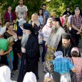 Doi arhierei la hramul mãnãstirii Topolniţa La invitaţia Preasfinţitului Pãrinte Episcop Nicodim, la hramul mãnãstirii Topolniţa a fost prezent şi Preasfinţitul Pãrinte Siluan, Episcopul românilor ortodocşi din Ungaria. La Sfânta Liturghie a participat un sobor de...