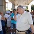                 Mã nepoate, a naiba e politica asta, ea te face mare şi tot ea te scoate pe tuşã definitiv. Numai cã sunt unii pe care politica i-a fãcut mai...