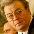                 S-a dus un an din posteritatea lui Corneliu Vadim Tudor! E aproape incredibil! Unul din cei mai vii (în toate sensurile posibile) oameni din viaţa publicã româneascã, a ajuns...