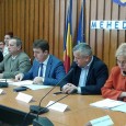 &nbsp; Aladin Georgescu, preşedintele Consiliului Judeţean Mehedinţi, a informat severinenii şi mehedinţenii, în cadrul unei şedinţe de îndatã, despre faptul cã a fost aprobatã finanţarea proiectului ce priveşte Bazinul Olimpic...