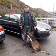 Sid, un câine din rasa Ciobãnesc Belgian Malinois, este specializat în cãutarea şi depistarea tutunului. Patrupedul reuşeşte, sub îndrumarea inspectorului vamal Florin Moţãţãianu, sã descopere capturi-record de ţigãri de contrabandã...