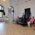    Mã nepoate, zisei sã fiu şi io în rându lumii şi sã mã duc la bãi, de sãrbãtori, sã nu rãman numai io aasã, cã şi aşa Veta plecasã...