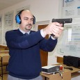 Preotul Vasile Pîntea, dupã ce a slujit şapte ani la o bisericã de la marginea Severinului, a ales sã se facã poliţist de frontierã. Am putea spune cã niciodatã nu...