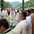                 La sfârşitul sãptãmânii trecute, în duminica a doua dupã Rusalii, strãvechea vatrã monahalã a Vodiţei a îmbrãcat veşminte de sãrbãtoare, eveniment prilejuit de sãrbãtoarea care adunã an de an...