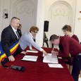 La Palatul Culturii „Teodor Costescu”, de Ziua Îndrãgostiţilor, s-au întocmit trei certificate de cãsãtorie, pentru cei care şi-au dorit sã-şi uneascã destinele chiar în ziua în care se celebreazã dragostea...