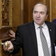 &nbsp; * Suntem în anul sãrbãtoririi Centenarului Marii Uniri, iar batjocura celor care, în mod legitim sau nu, pretind a fi conducãtorii acestei ţãri, la adresa milioanelor de români a...