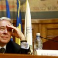                Guvernanţii ar fi trebuit sã rezolve probleme nu sã genereze probleme în aceastã ţarã. Au venit cu un program de guvernare cei de la PSD şi ALDE şi sigur...