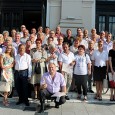    Nu este uşor sã aduni în acelaşi loc zeci de persoane, foşti dansatori ori interpreţi de muzicã popularã, care acum îşi duc viaţa în diverse colţuri ale ţãrii sau...