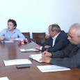                Pãi ce-ai fãcut Bobiţã, n-ai mai plecat în Grecia? Ai cherdut feri botu? Ori o fi fost comisia de examinare în vacanţã şi nea Stãnişoarã al mic trebuie sã...