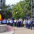                În prezenţa prefectului Nicolae DRÃGHIEA, a preşedintelui Consiliului Judeţean Mehedinţi, Aladin GEORGESCU, a conducãtorilor instituţiilor publice organizate la nivel judeţean şi reprezentanţi ai  administraţiei publice locale, a fost celebratã...