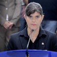                * Dupã cum aţi vãzut şi auzit şi domniile voastre, stimaţi cititori, a crãpat ceasul şi Dulapul Sãsesc, locatarul de la Cotroceaua Mov, a semnat revocarea din funcţie a...