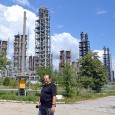 Ceauşescu şi-a dorit ca ţara noastrã sã fie independentã energetic. S-ar fi putut realiza acest deziderat, numai cã prostia naţionalã are rezonanţe nucleare. Combinatul de apã grea de la Drobeta...