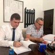                Preşedintele Consiliului Judeţean Mehedinţi, Aladin Georgescu, a semnat marţi, 11 septembrie 2018, contractul pentru proiectarea şi execuţia lucrãrilor de modernizare a DJ 671E, cuprins între localitatea Dâlbociţa şi intersecţia...