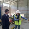 Mehedinţiul rãmâne sufocat de gunoaie, pe bani europeni Consiliul Judeţean Mehedinţi implementeazã proiectul „Sistem integrat de management al deşeurilor solide în judeţul Mehedinţi”, cofinanţat de Uniunea Europeanã prin Programul Operaţional Sectorial „Mediu” (POS Mediu) – Axa Prioritarã...