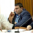 Circ cu jigniri în Consiliul Judeţean Mehedinţi Şedinţã de îndatã tensionatã la Consiliul Judeţean Mehedinţi. La finalul ordinii de zi a fost introdus şi proiectul cerut de liberali, privind rectificarea bugetului propriu al forului judeţean, în...