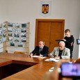 Şcoalã pe stomacul gol! Consiliul Judeţean Mehedinţi, incapabil sã finalizeze licitaţia pentru programul guvernamental Programul „Laptele şi cornul” se lasã aşteptat în Mehedinţi. Şcoala a început de mai bine de o lunã, dar elevii mehedinţeni nu au avut parte, pânã acum, de produsele...
