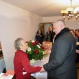 La împlinirea vârstei de 100 de ani, o severineancã a fost sãrbãtoritã de primarul Marius Screciu Primarul municipiului Drobeta Turnu Severin, Marius Screciu, a fost alãturi de doamna Ioana Tãnãsie la împlinirea frumoasei vârste de 100 de ani. Un secol de viaţã! Atât a împlinit...