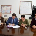 Preşedintele CJ Mehedinţi, Aladin Georgescu, a semnat contractul pentru asfaltarea DJ 606A, între Dumbrava şi Albuleşti Preşedintele Consiliului Judeţean Mehedinţi, Aladin Georgescu, a semnat miercuri, 6 februarie 2019, contractul care vizeazã proiectarea şi execuţia de lucrãri de asfaltare pentru Drumul Judeţean 606A, între localitãţile Dumbrava...