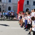                 Sute de alergãtori, amatori şi profesionişti, copii, pãrinţi şi bunici au pornit sâmbãtã în prima cursã de alergare stradalã prin municipiul Drobeta Turnu Severin din acest an. Organizatorii competiţiei...