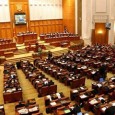 O moţiune ca o mãrgicã * Marea, teribila moţiune de cenzurã la adresa cabinetului Dãncilã, trâmbiţatã de Opoziţie de aproape o lunã de zile, a semãnat cu cazul acelei gãini celebre din basmele româneşti,...