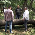 Natura s-a dezlãnţuit în Mehedinţi! Ca urmare a manifestãrilor fenomenelor meteorologice COD ROŞU şi PORTOCALIU, în dispeceratul ISU Mehedinţi au fost înregistrate peste 150 de apeluri prin SNUAU 112. Efecte au fost înregistrate în zece...