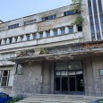             Mã fraţilor, sã plictisi al lu’ Zbanghiu de atâta aşteptare, stete fro douã ore sã-l vazã cu oichii lui pe nea Barna, de candideazã în noiembrie alãturi de alţi...