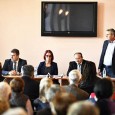                Preşedintele Consiliului Judeţean Mehedinţi, Aladin Georgescu, a participat la evenimentul de finalizare a lucrãrilor de înregistrare sistematicã a imobilelor din cadrul UAT Rogova, prin Programul Naţional de Cadastru şi...