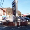             Mã fraţilor, mai apãru şi nea Stãnişoarã la televizor, prinsã glas, numai bine cât sã-i ridice mingea la fileu întrebãtorii de pe micul ecran, da suficient cât sã încerce...