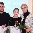                În cadrul unei festivitãţi organizate marţi, 17 decembrie, la Palatul Naţional al Copiilor Bucureşti, Ministrul Educaţiei, doamna Monica Cristina Anisie, a premiat olimpicii români care s-au remarcat în anul...