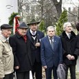      De Ziua Deţinuţilor Politici Anticomunişti, preşedintele Consiliului Judeţean Mehedinţi Aladin Georgescu, împreunã cu vicepreşedintele Ionicã Negru, au oferit titlul onorific de “Cetãţean de Onoare” celor şase foşti deţinuţi politici...