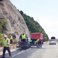 Sucã, nea Popescu metropolitanu banilor publici, fântâna dispãrutã di la Baia de Aramã şi drumu oaselor pãnã la Orşova Mã nepoate, mare e grãdina universului, cã altfel nu sã explicã cum ar putea Orşova sã facã parte din douã zone metropolitane. Acuma ştiu cã v-am luat pe nepregãtite,...