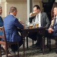                Cum sã nu te apuce pandaliile când vezi echipa lui Orban cã pune ţara la cale şi îşi unge gâtlejul cu trabuce şi bãuturi fine. Nici nu îi intereseazã...